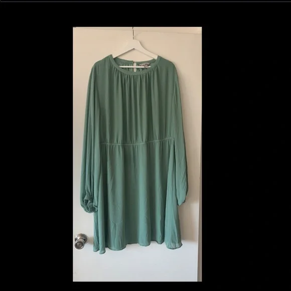 green emerald velvet dress Jacquard Green Dress main image 0